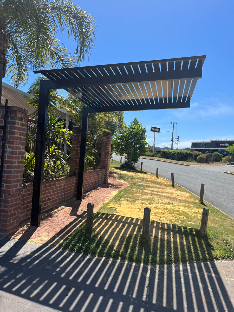 The Exclusive Cantilevered Pergola Kit Black 3.2x3m Quality Home Improvements1