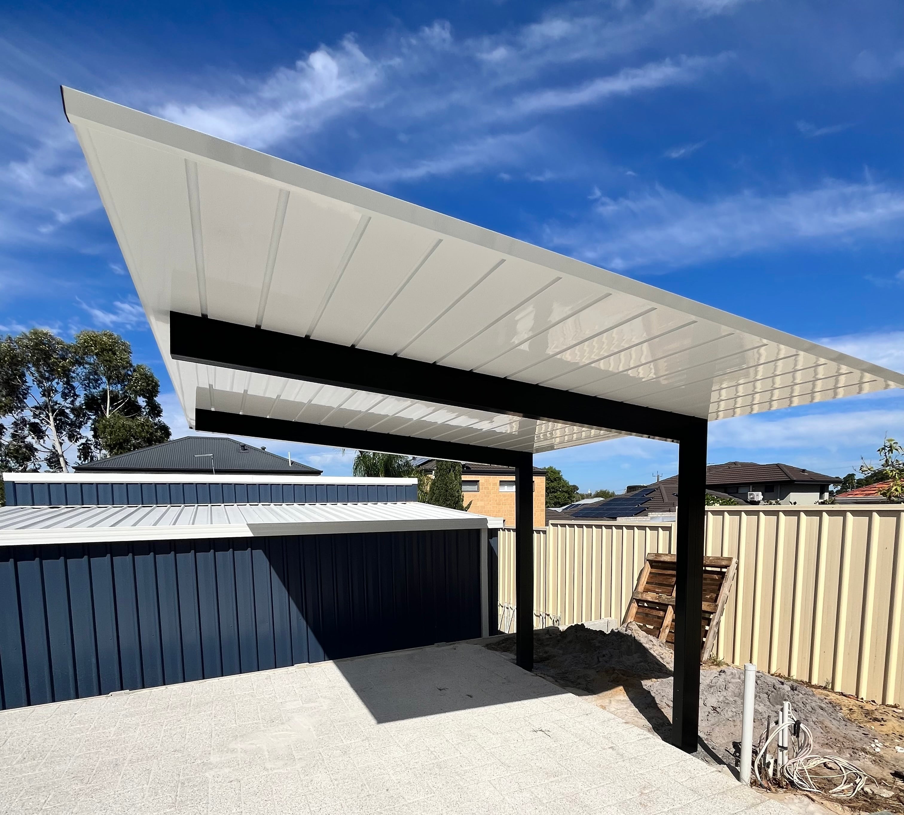 4m Aluminium Roof Slat 200mm x 16mm x 1.2mm (16 pack)