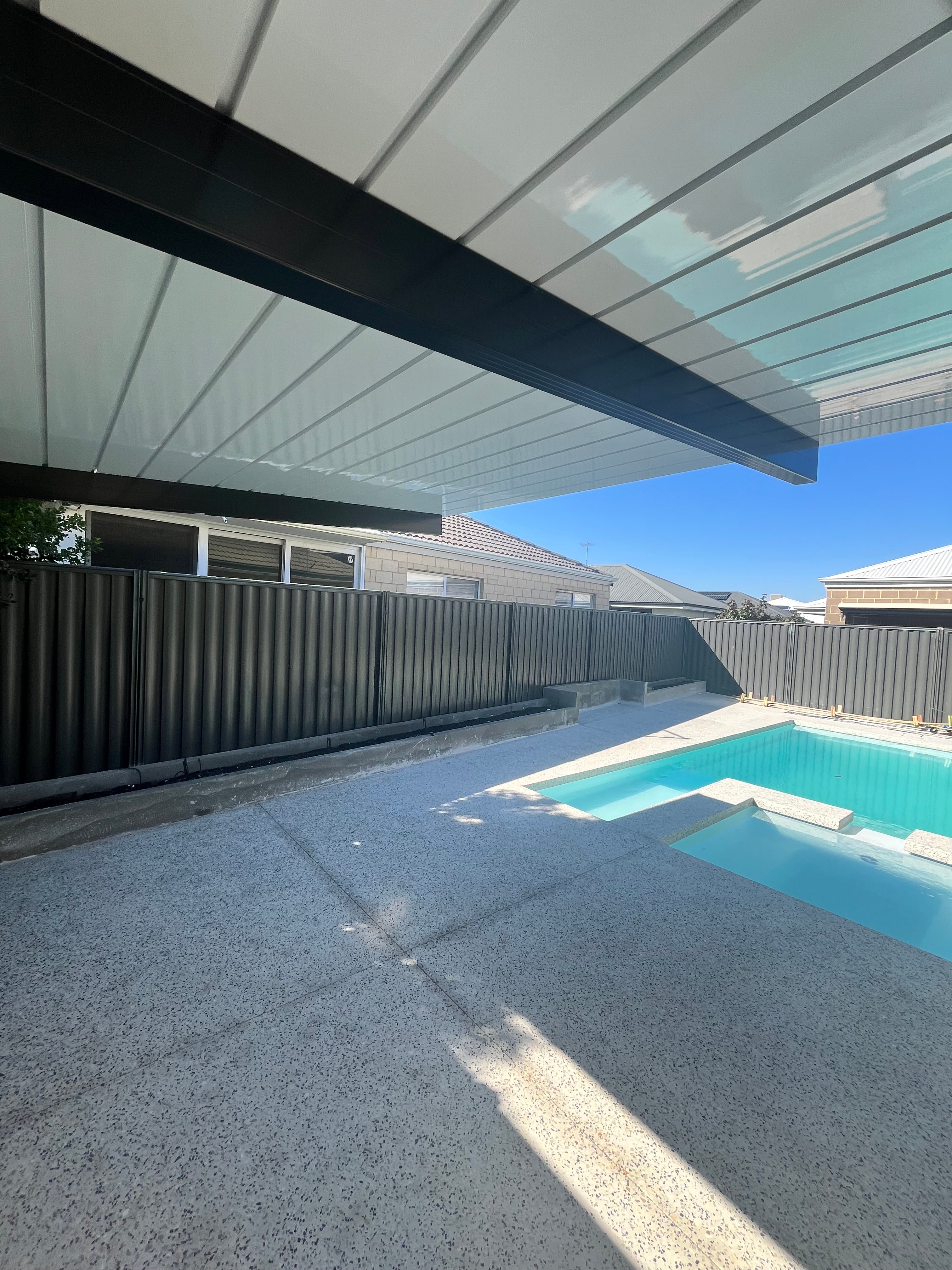 4m Aluminium Roof Slat 200mm x 16mm x 1.2mm (16 pack)
